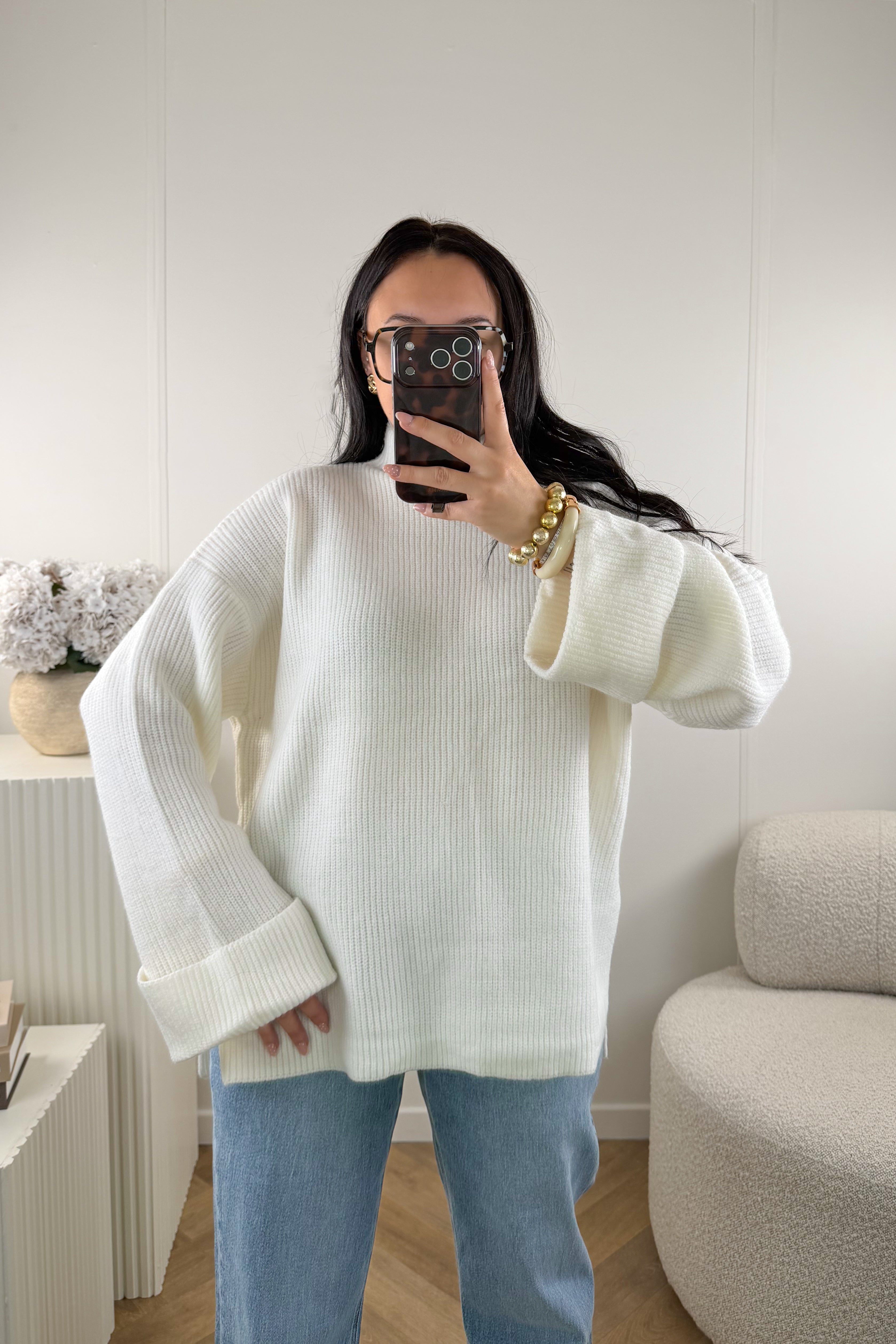 PULL WHITE