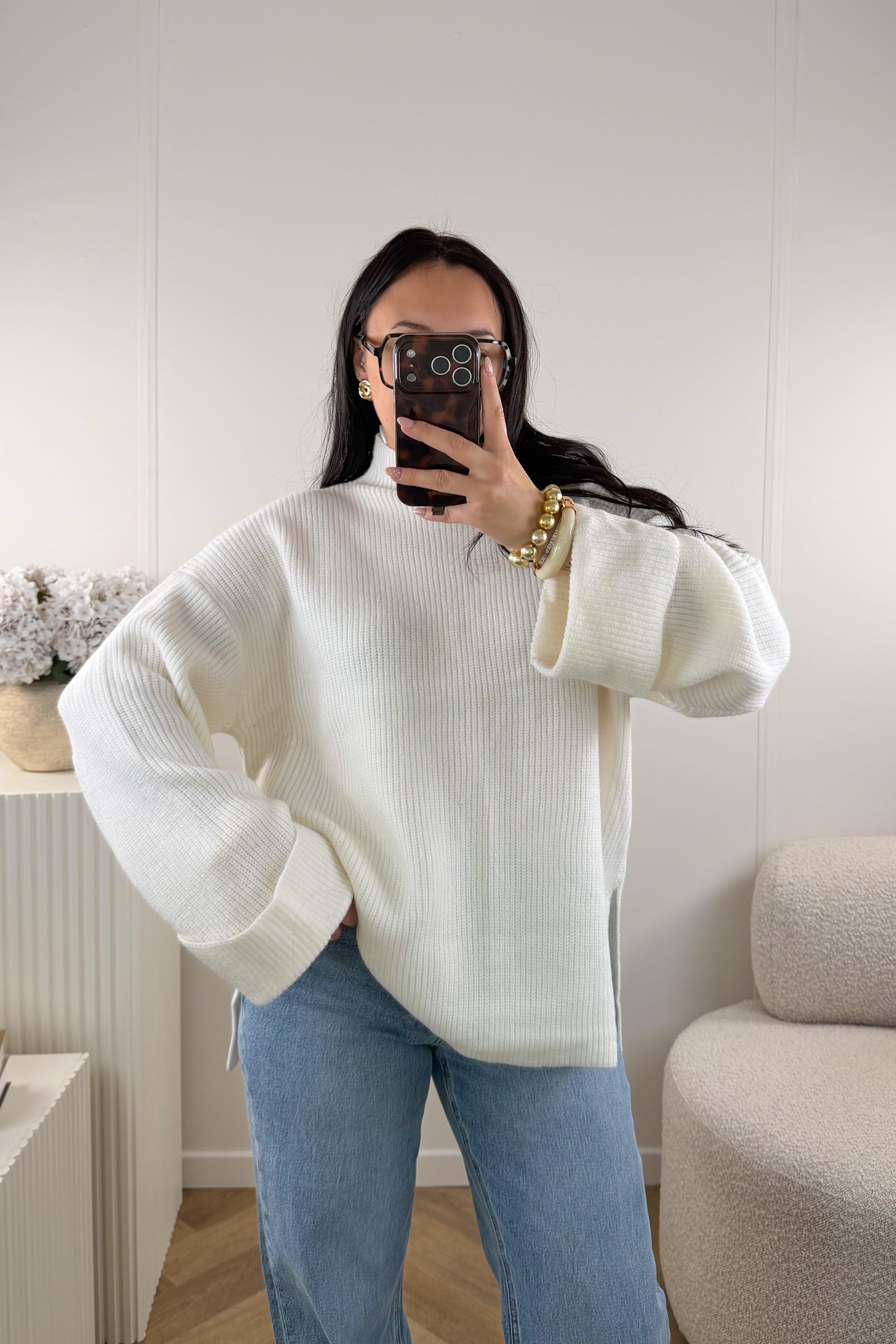 PULL WHITE