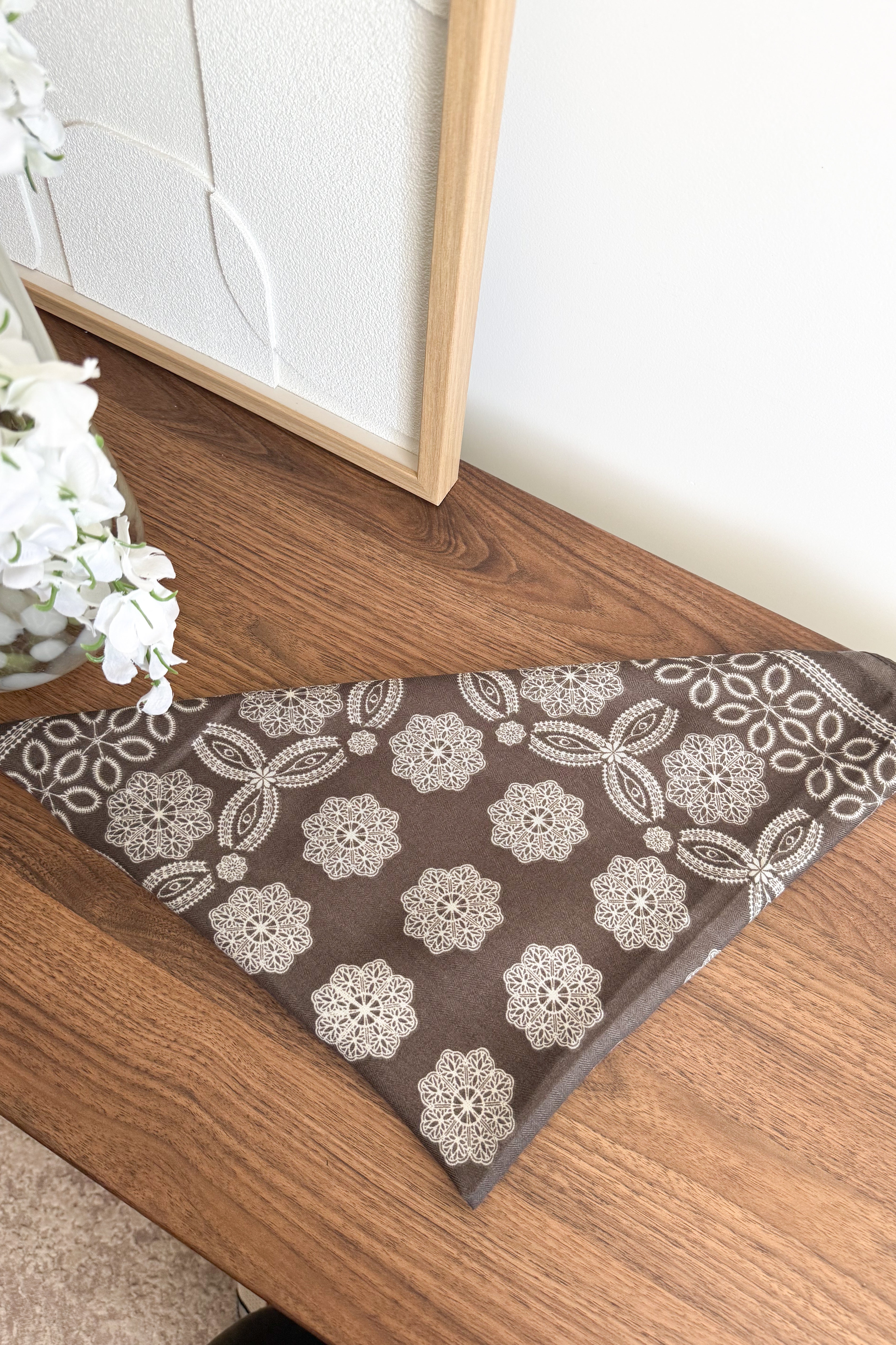 FOULARD IMPRIMÉ MARRON