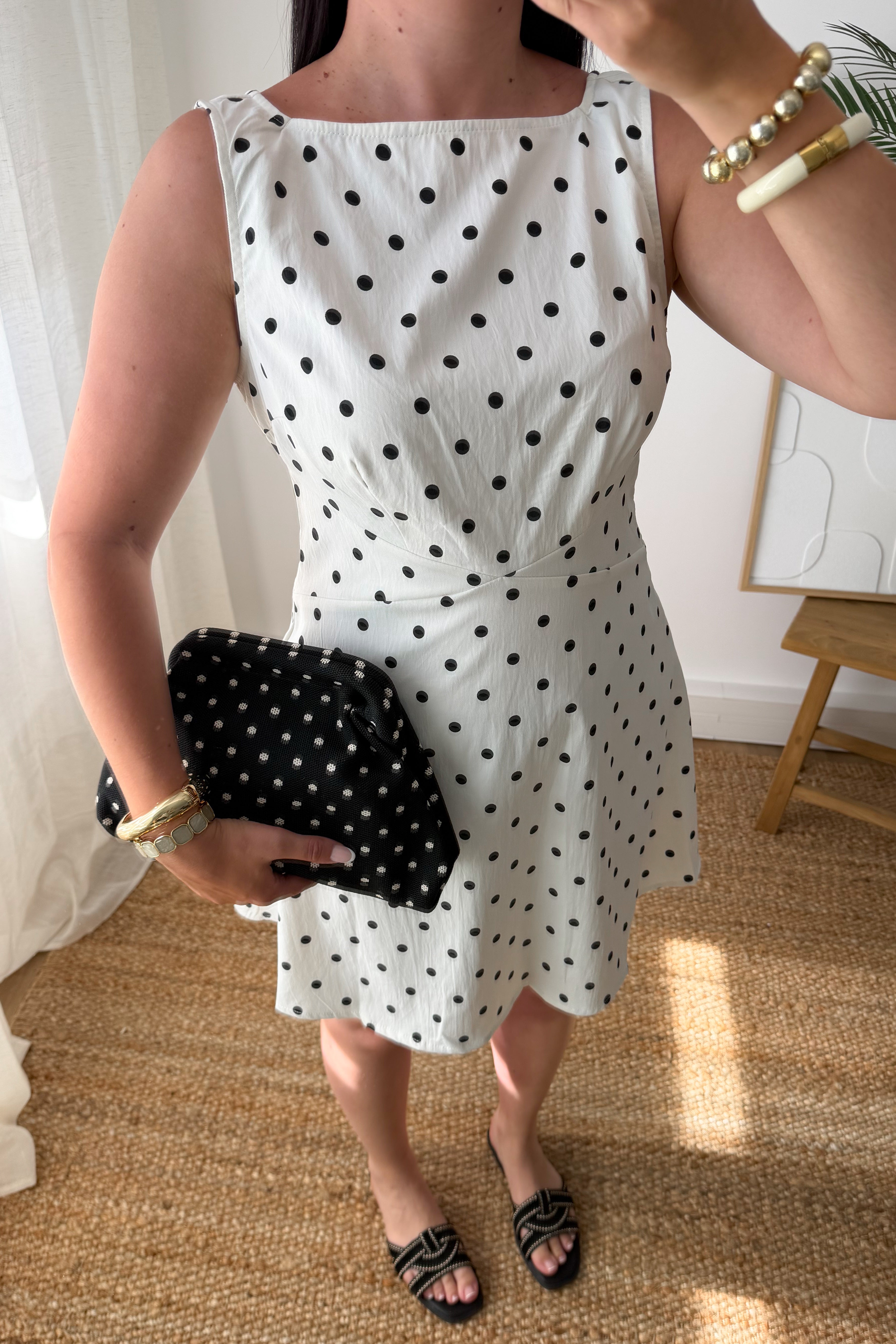 ROBE DOLLY