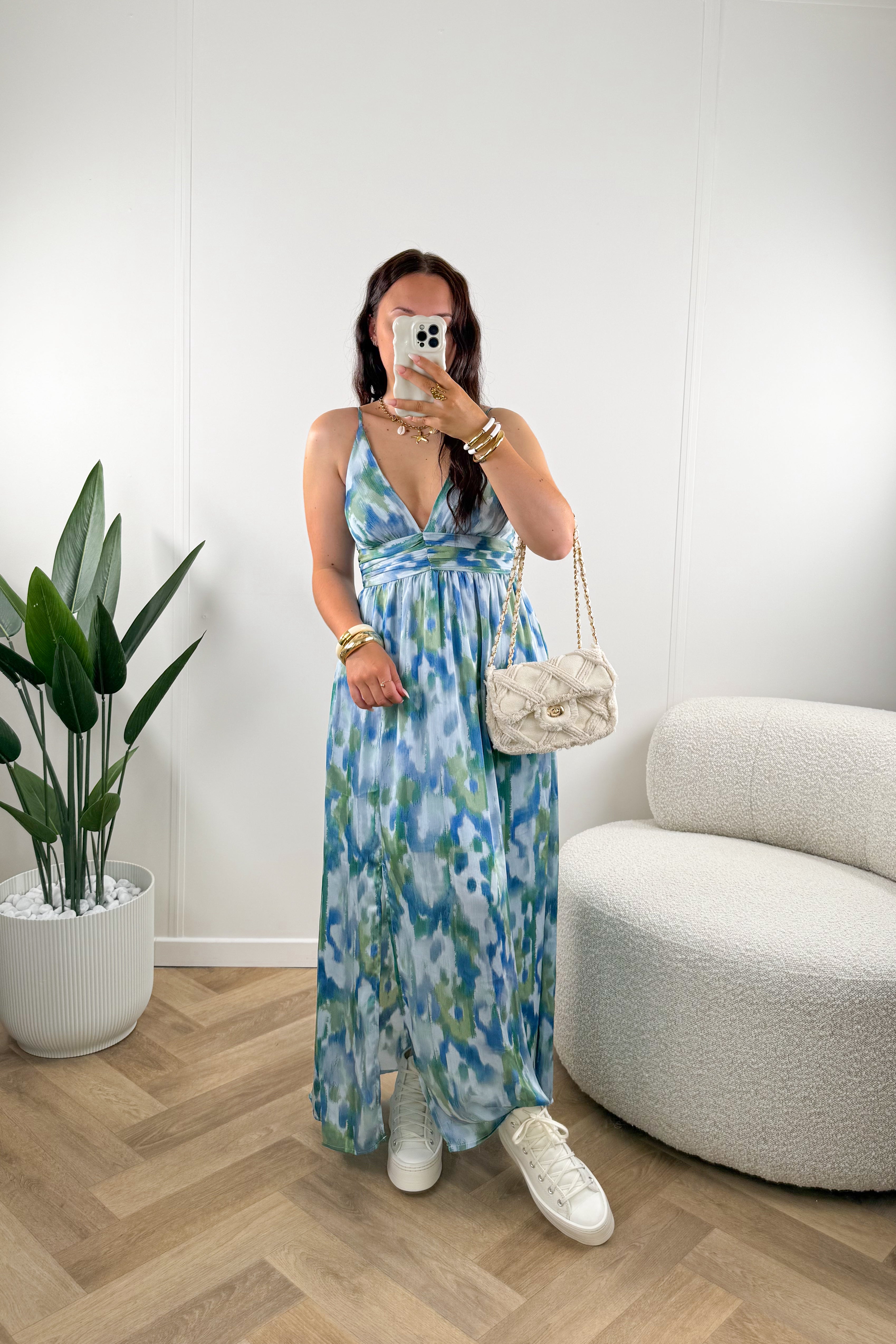 ROBE IZELY