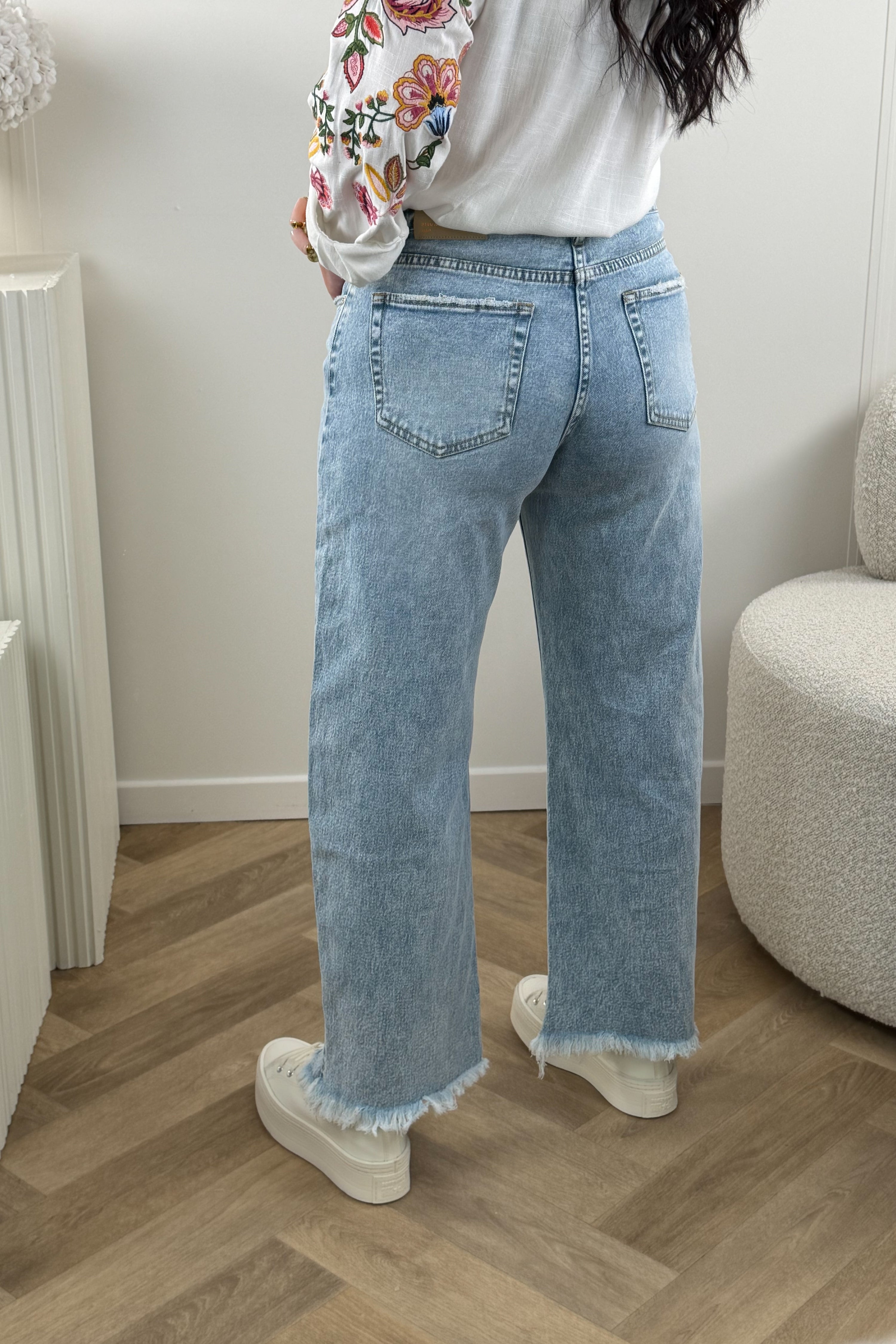 JEAN BILLIE