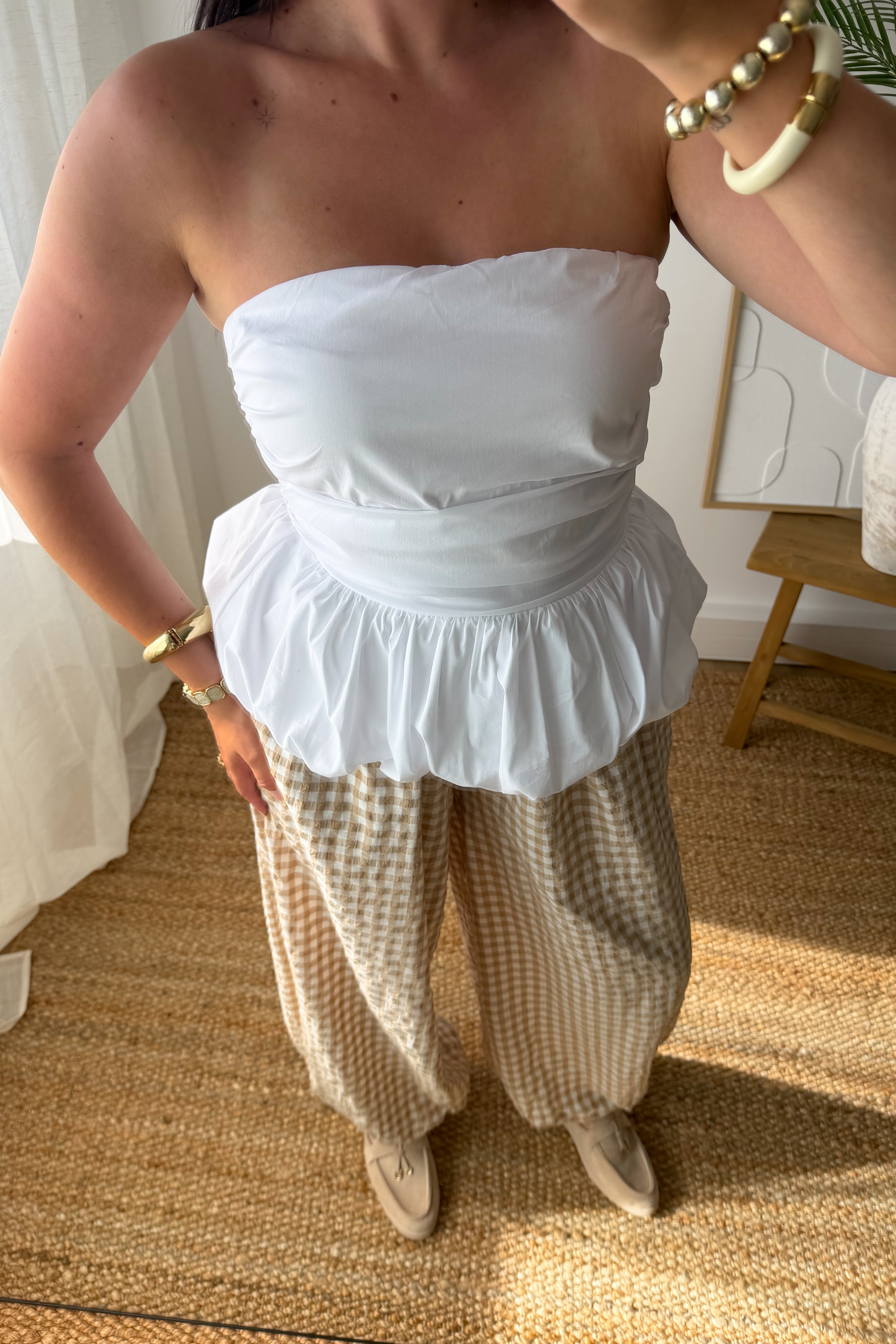 TOP BANANA