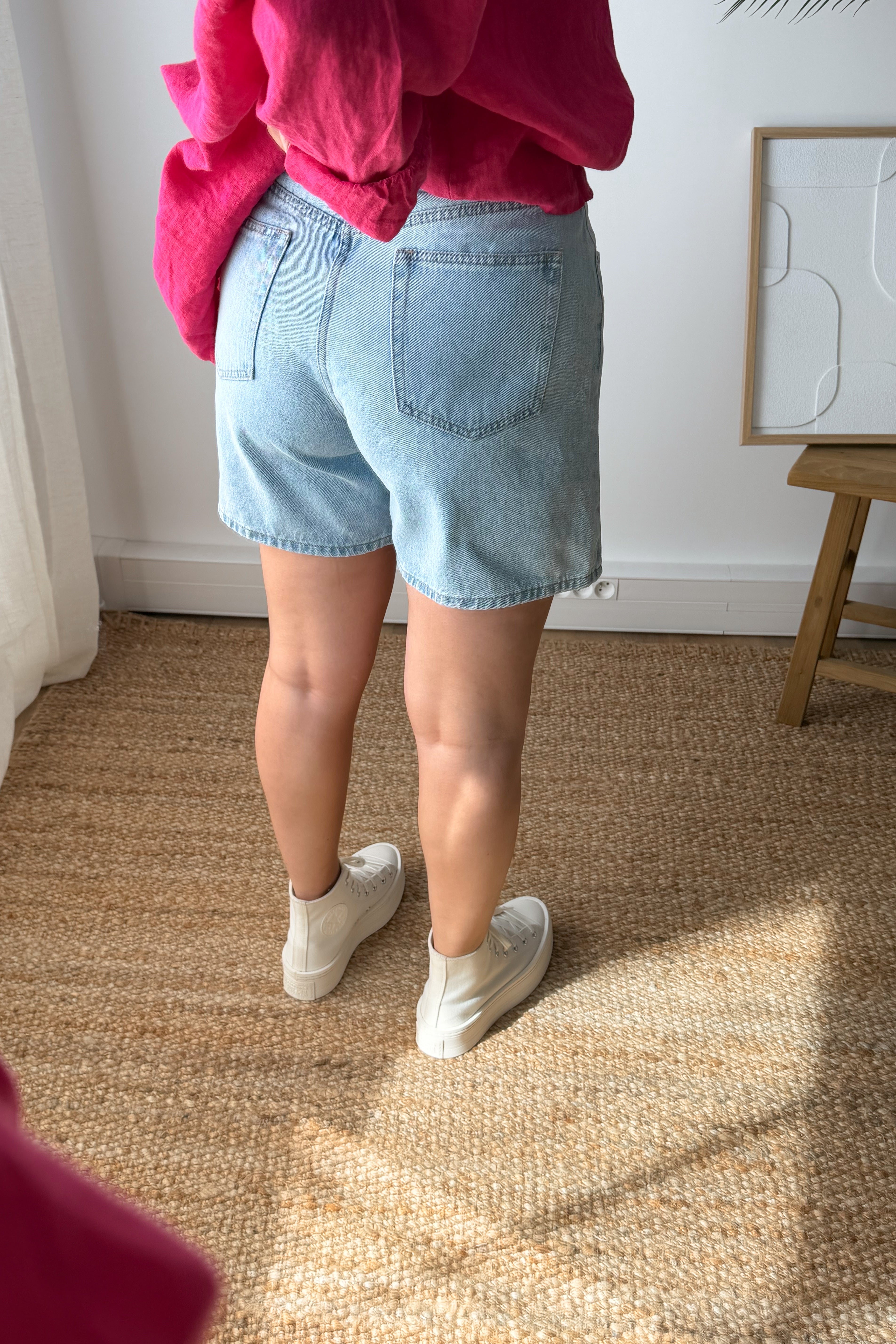 SHORT VALMY