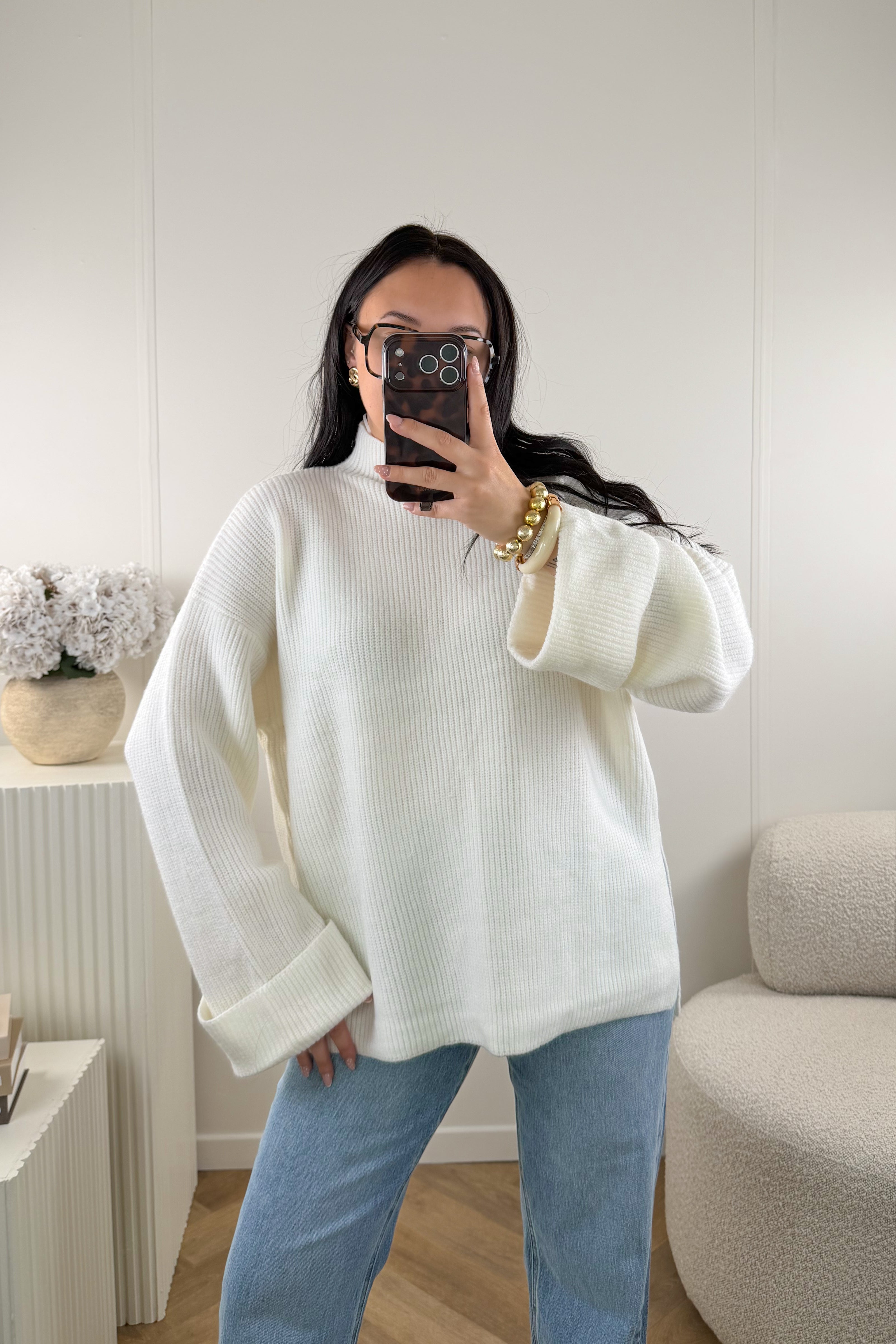 PULL WHITE