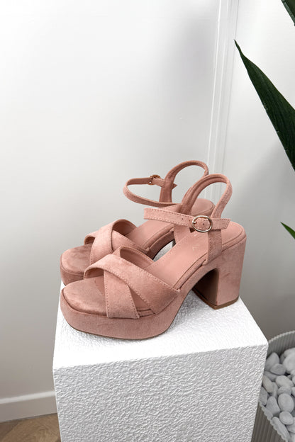 TALONS ILONA