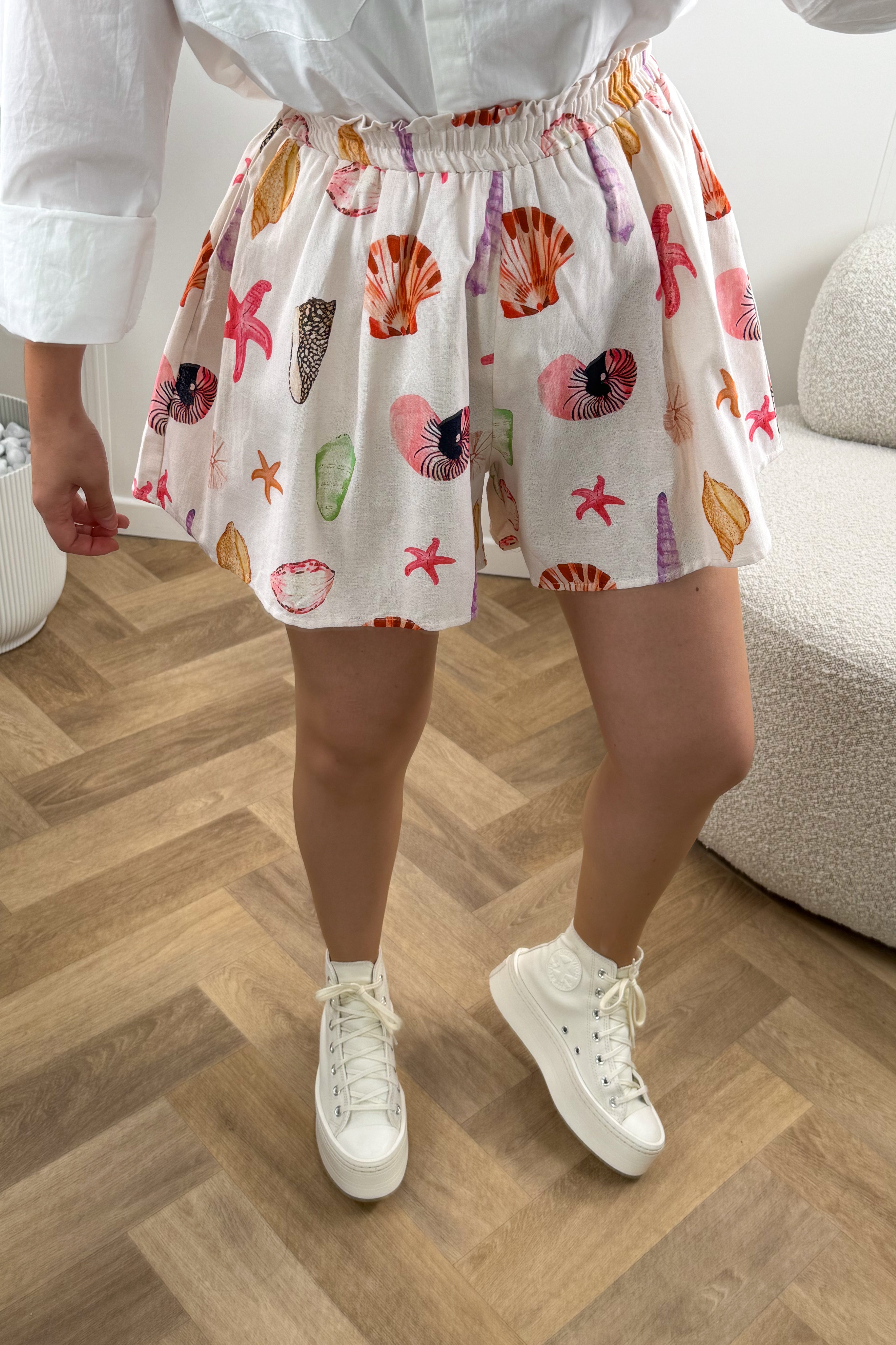 SHORT SUMMER