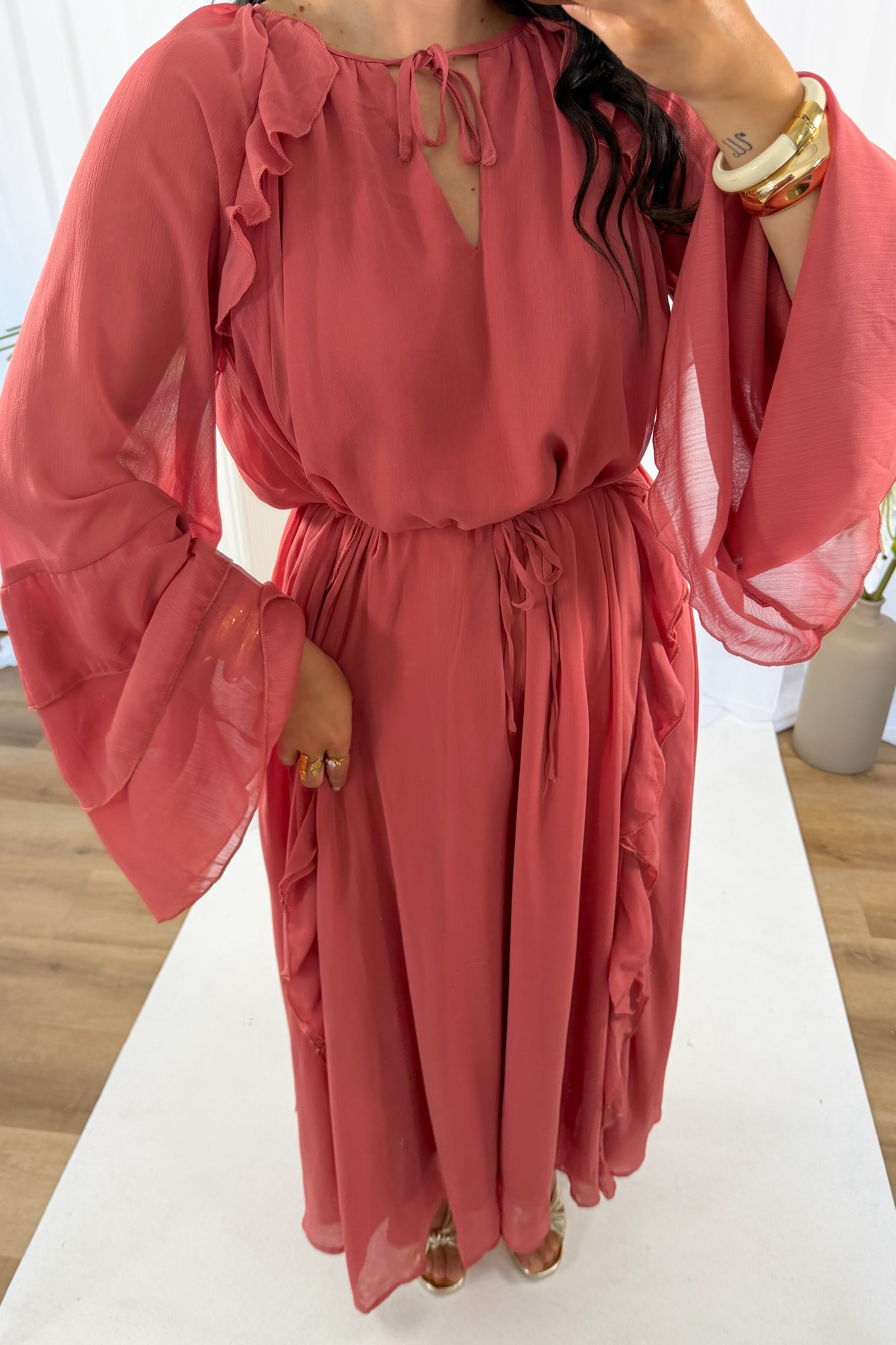 ROBE DAHLIA