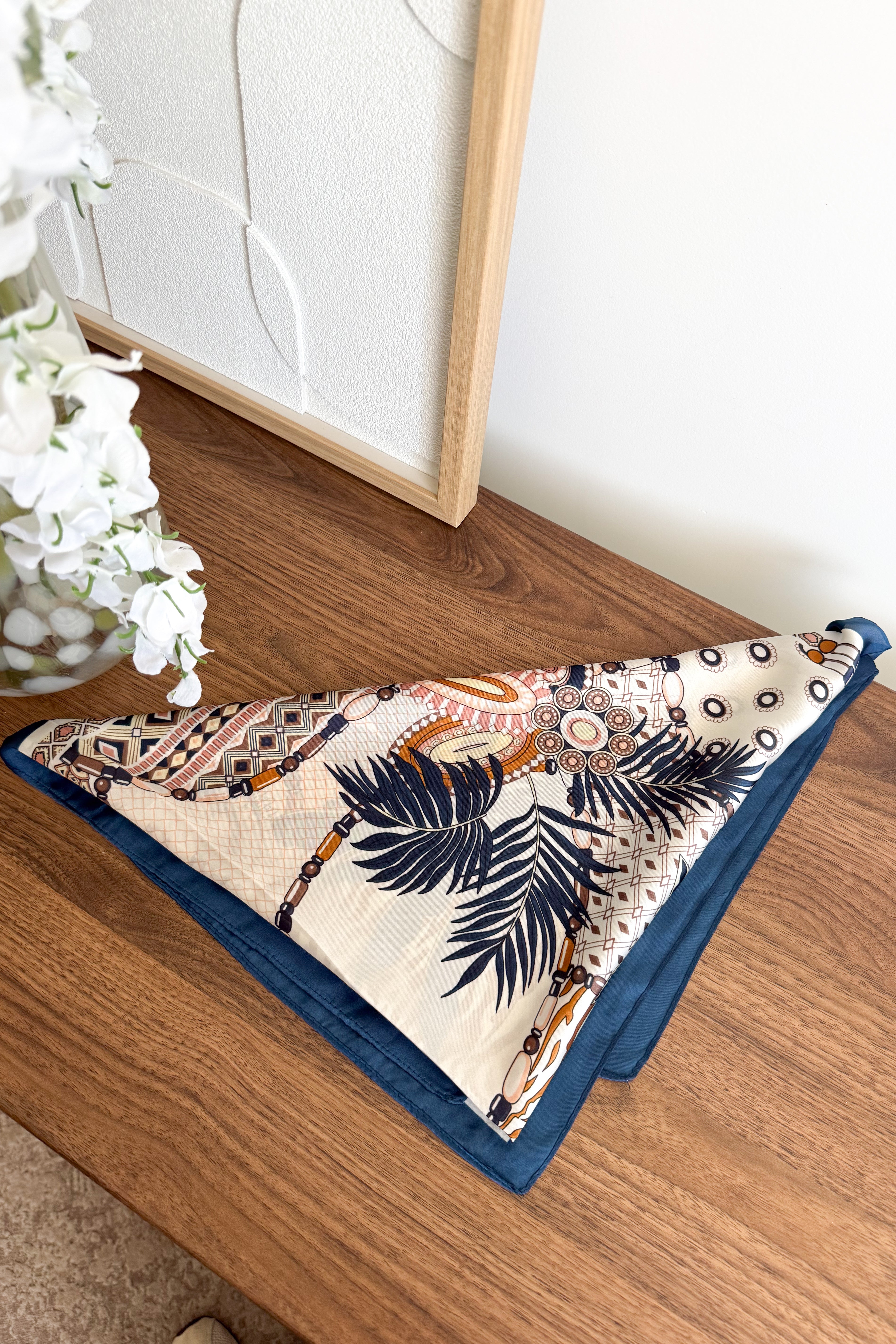 FOULARD IMPRIMÉ TROPICAL