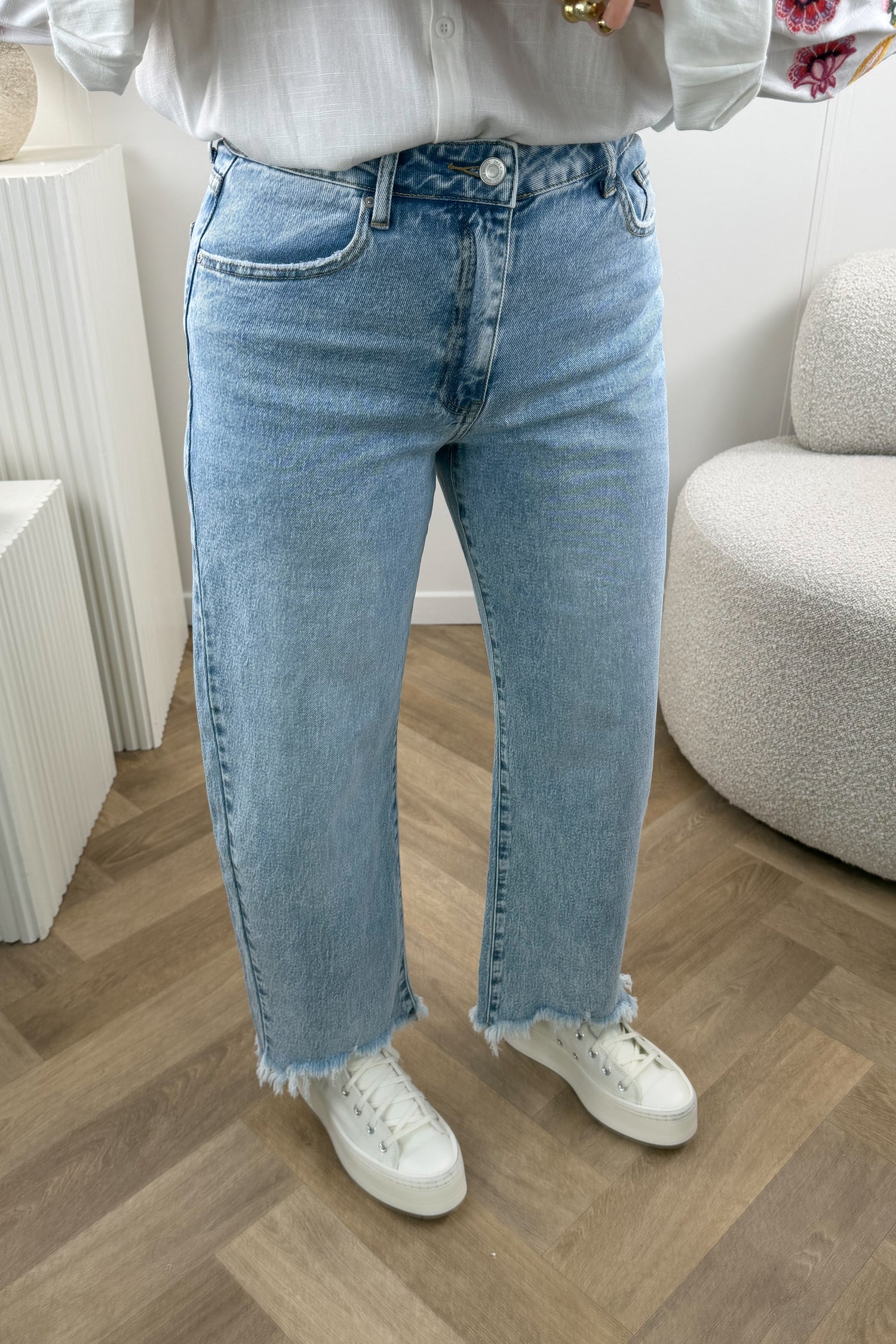 JEAN BILLIE