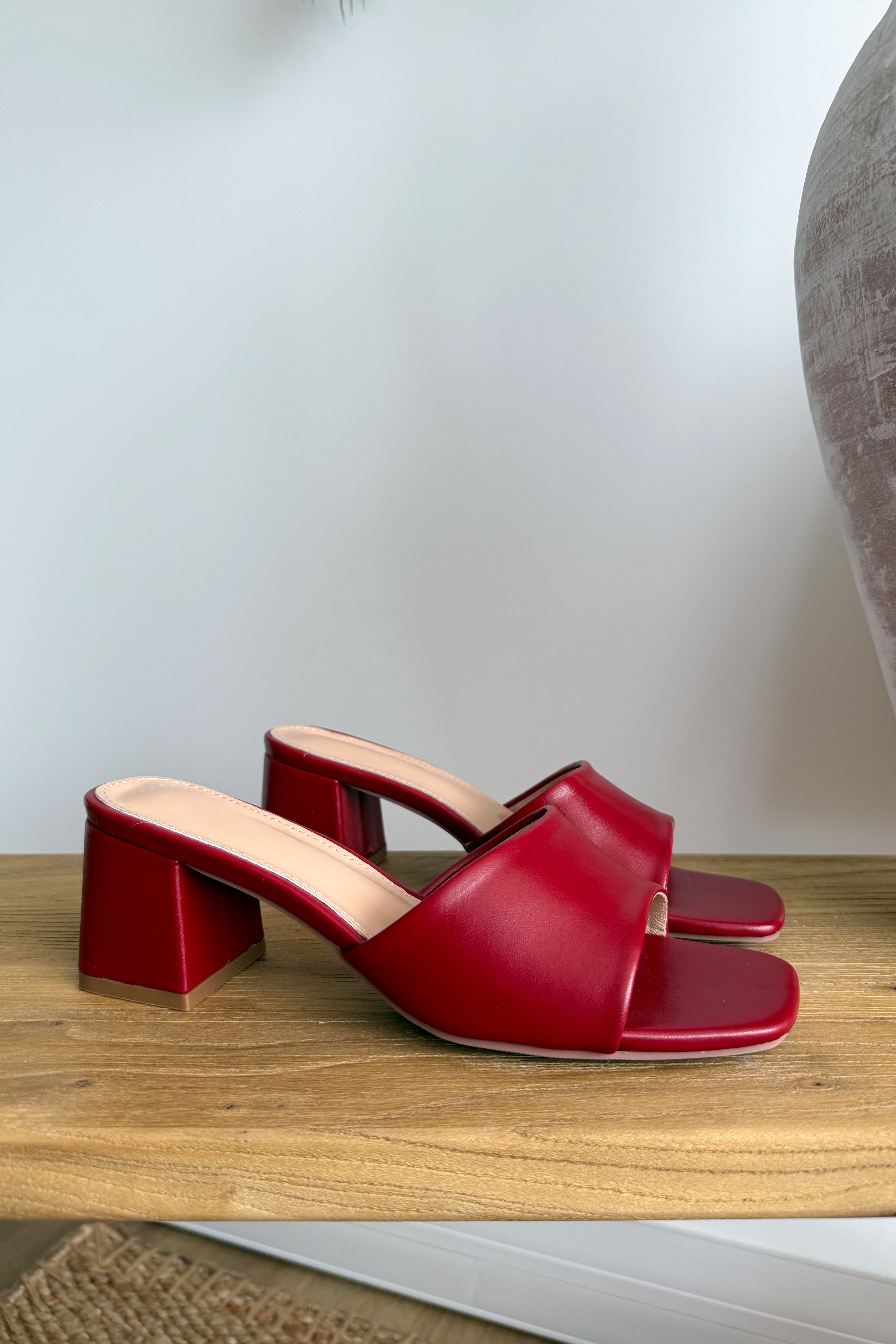 MULES CARLA