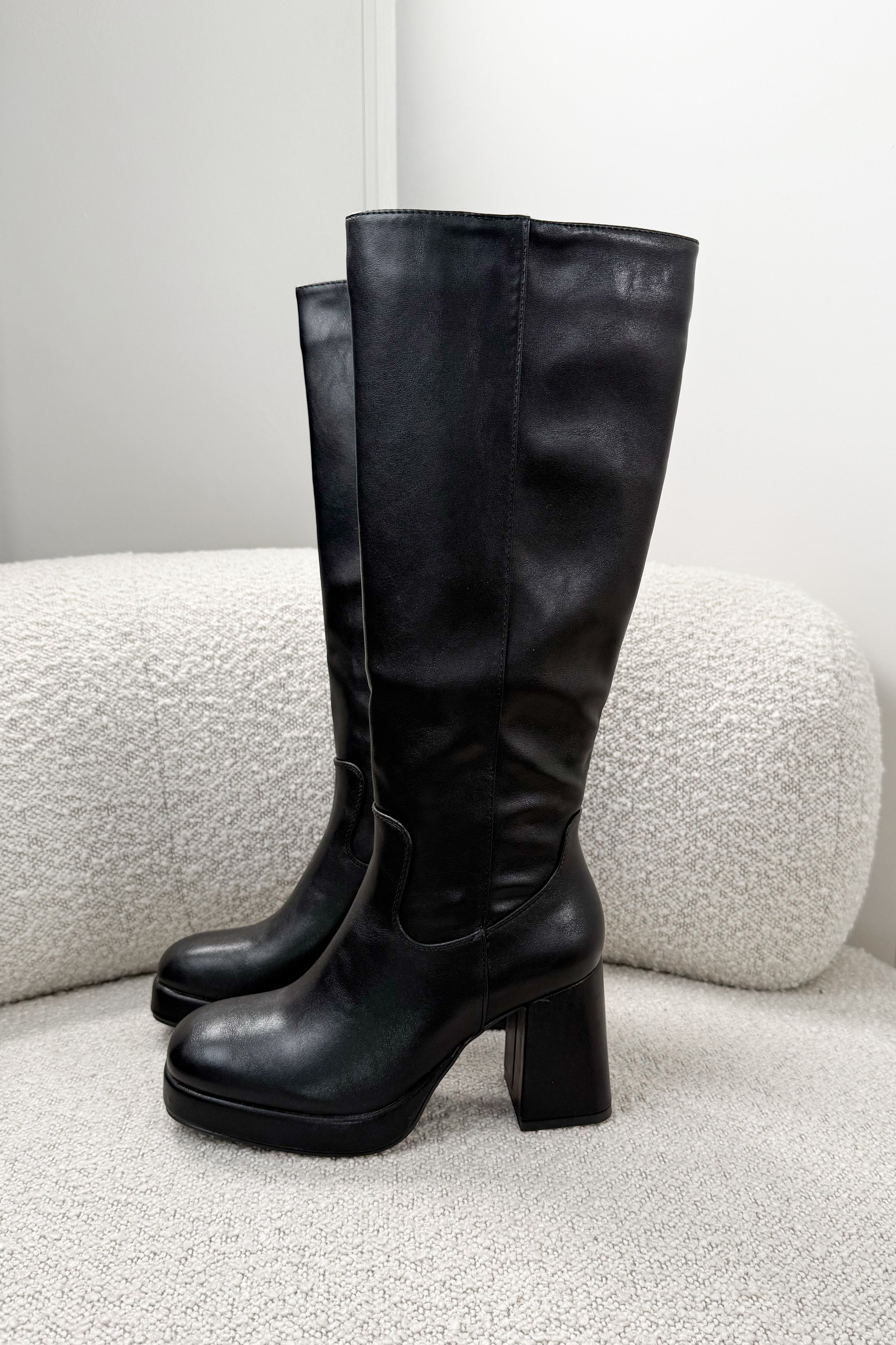 BOTTES ALIX