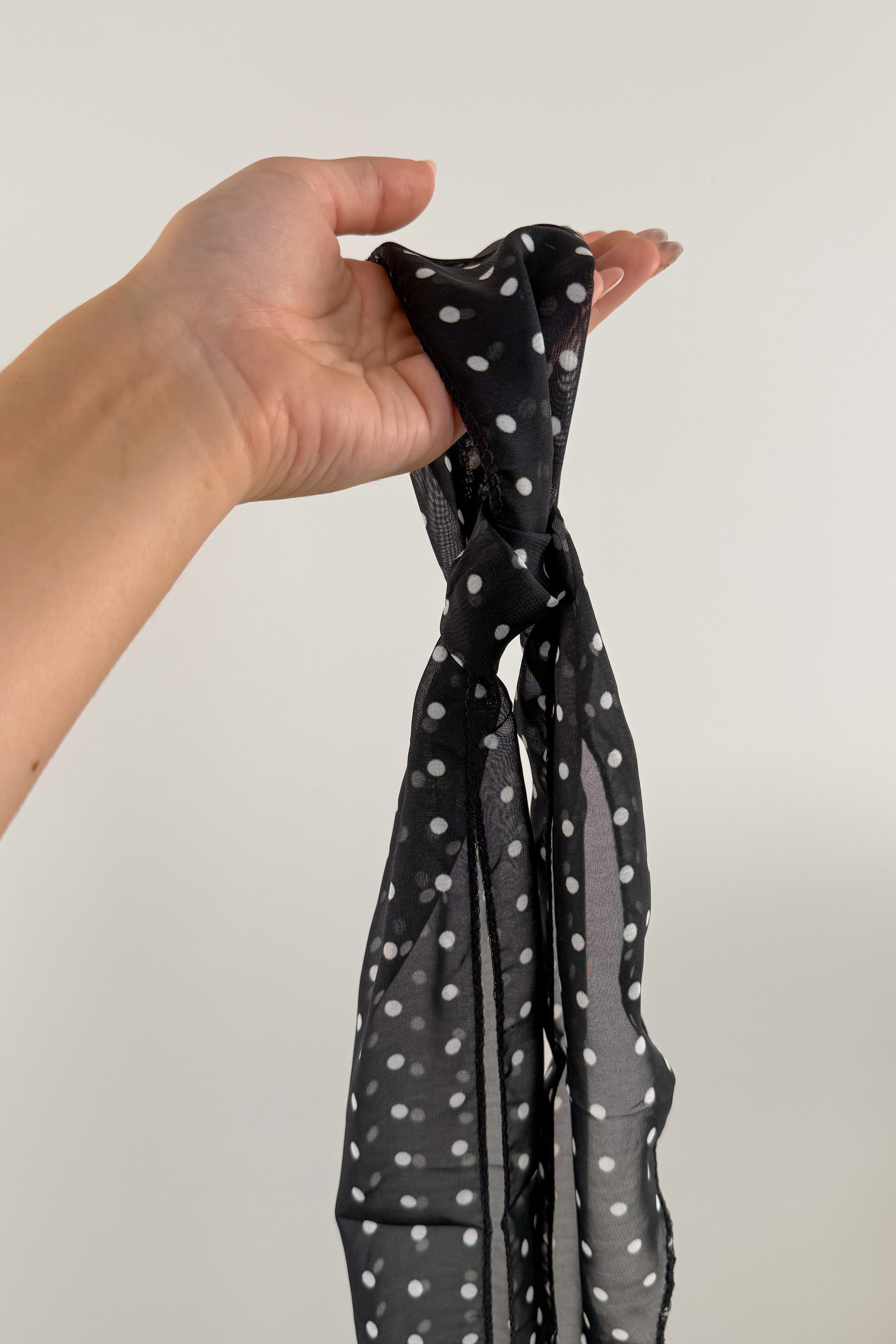 FOULARD NOIR